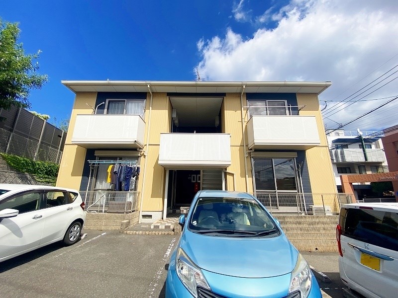 アヴニール緑ヶ丘 201号室 外観