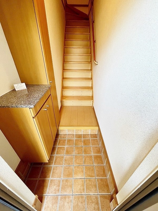 メゾン若園Ａ 玄関