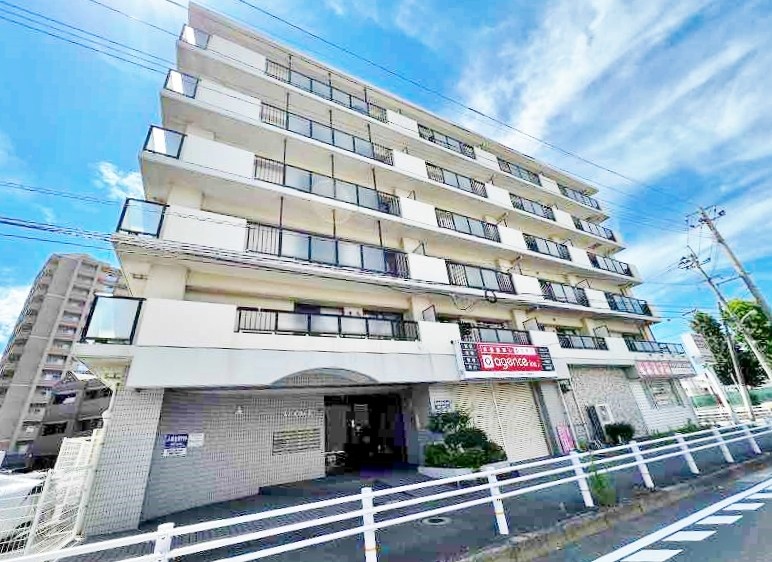 ラ・クーレⅢ 305号室 外観