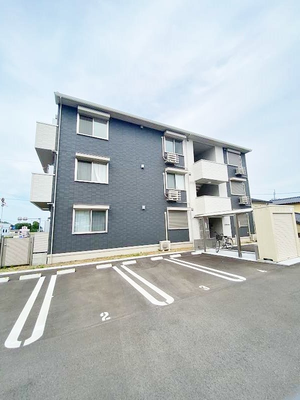 ルシオル鞘ヶ谷 203号室 外観