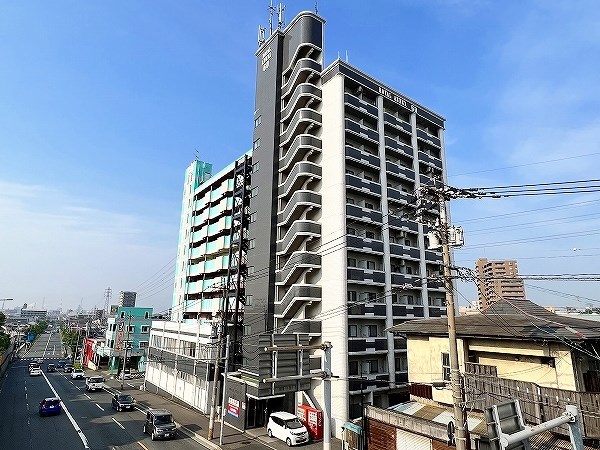 ロイヤルアネックス  801号室 外観