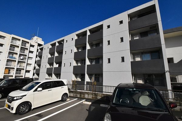 ワイツーアパートメント 401号室 外観