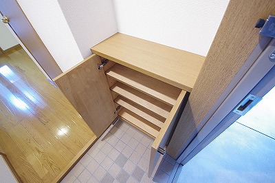 アグリード安部山 玄関