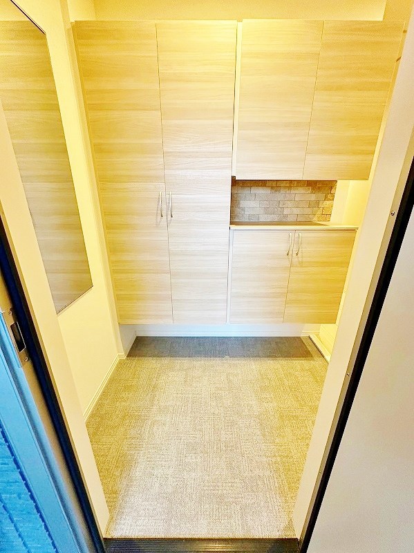 VILLA TAKK 上到津 玄関