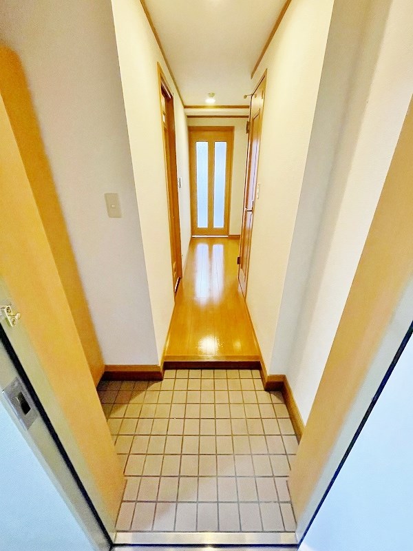 セトルイン鳳 玄関