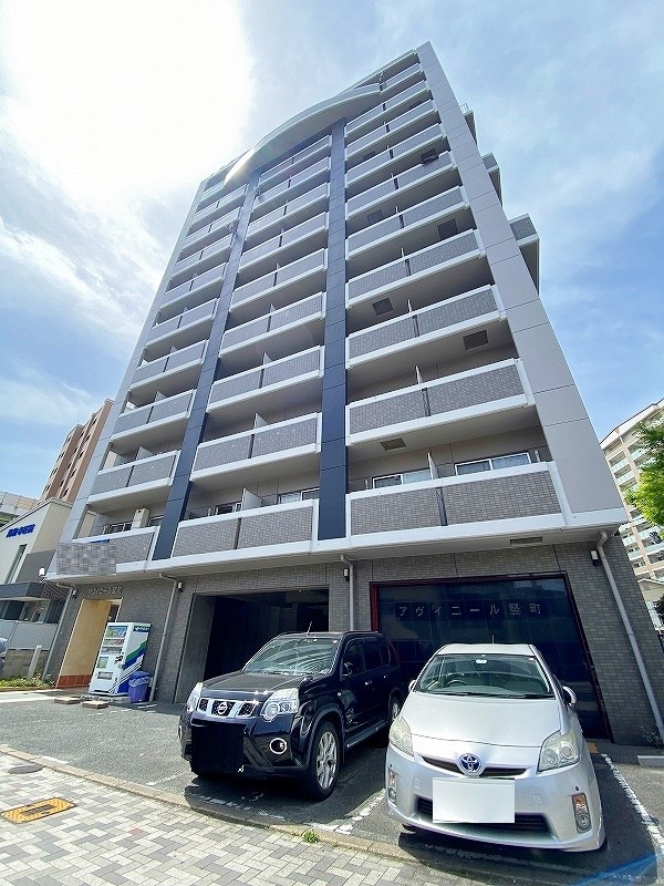 アヴィニール竪町 505号室 外観