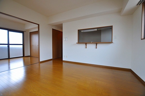 クレール長尾Ⅱ リビング