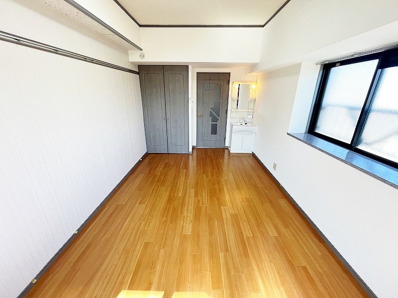 ニューサンリバー７番館 リビング