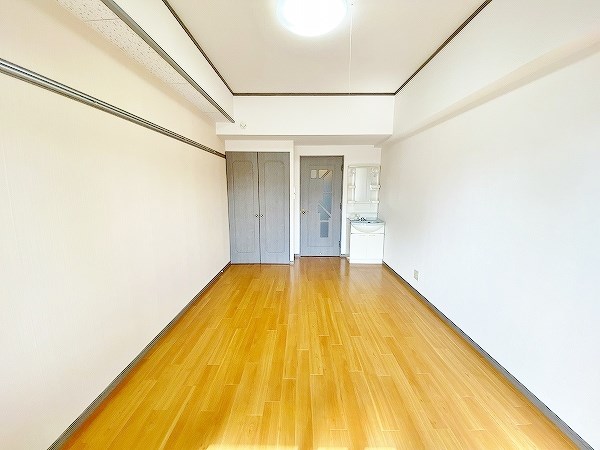 ニューサンリバー７番館 リビング