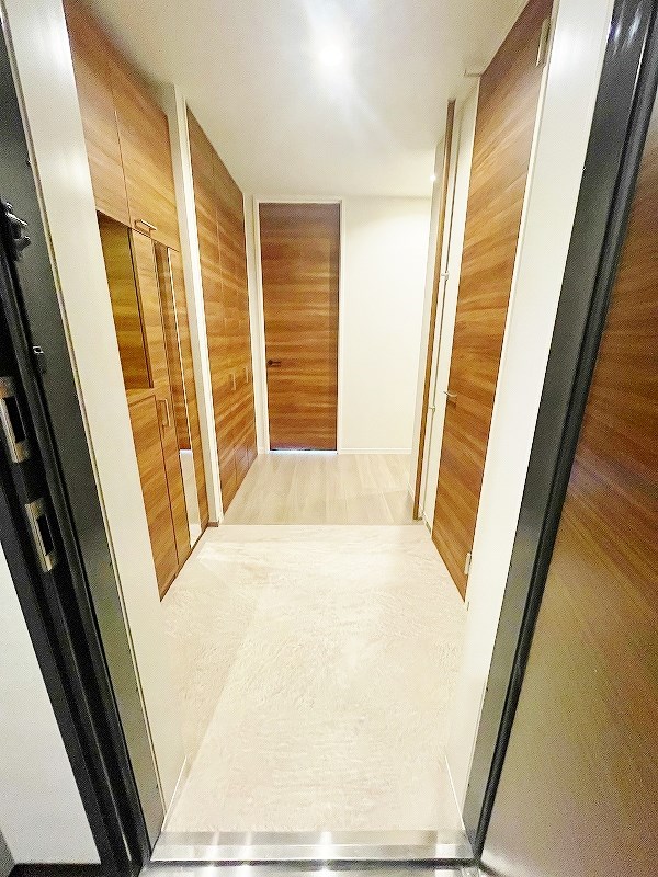 シャーメゾンステージ新成 玄関