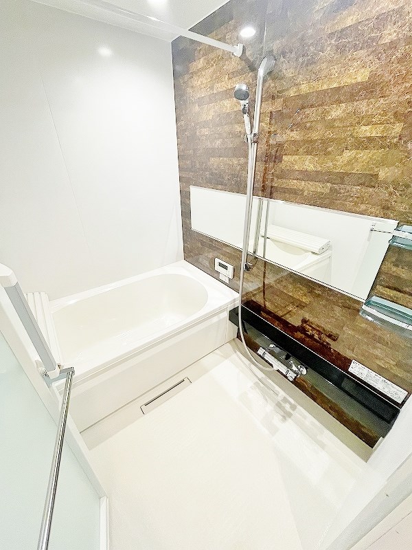 シャーメゾンステージ新成 風呂画像