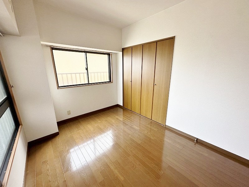 デニエ守恒 ベッドルーム