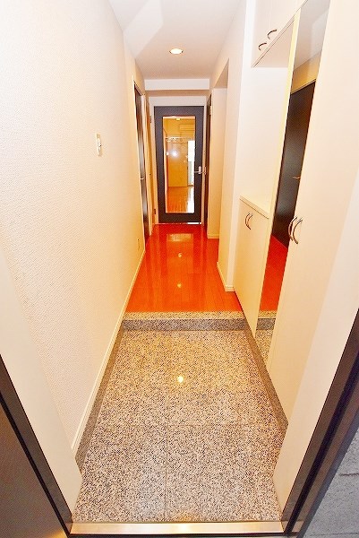 シャトレ大手町Ｎ棟 玄関