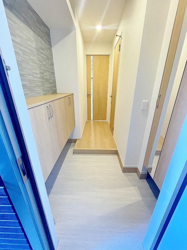 Ｄ-ＲＯＯＭ貴船 玄関