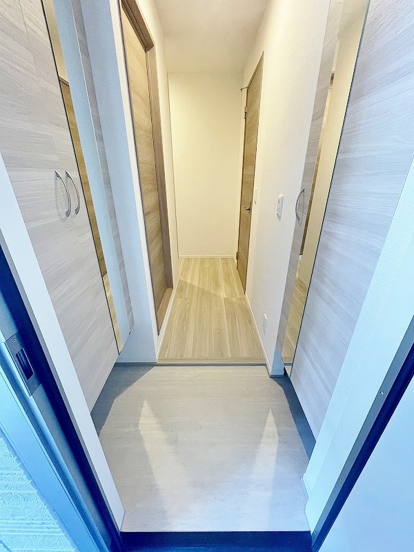 AURALEE足立（オーラリー足立） 玄関