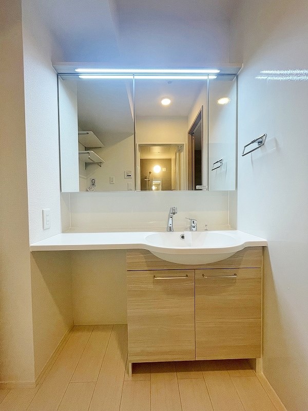 AURALEE足立（オーラリー足立） その他1