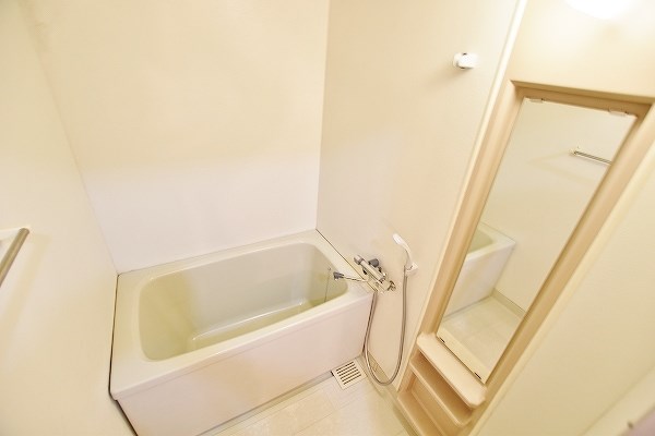 セントラルアベニュー 風呂画像