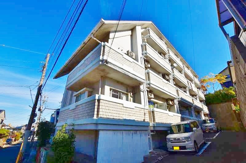 ロイヤル葉山 407号室 外観