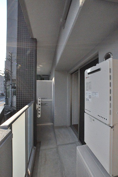 ｍａｉｓｏｎ　ｄｅ　ｐｒｅｃｉｅｕｓｅ（メゾンドプレシューズ） ベランダ