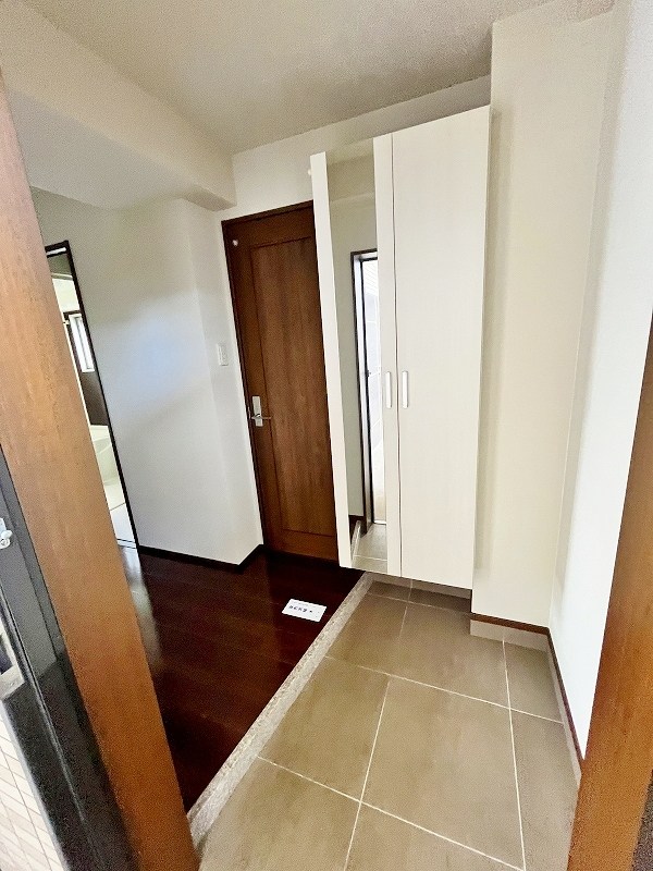 ラ・フェリス下到津 玄関