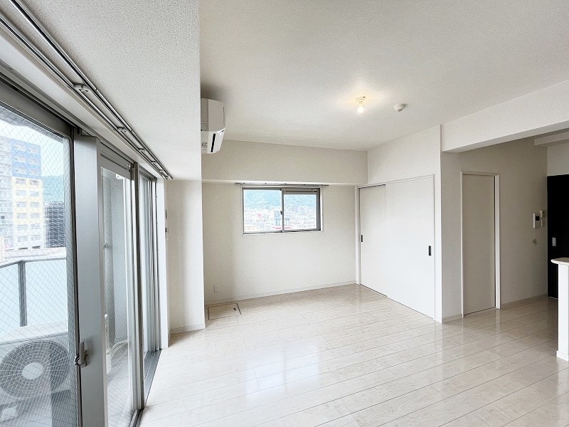 ERIOS COURT 中津口（エリオスコート中津口） リビング