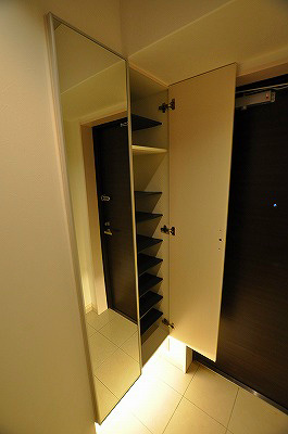 アルティザ小倉 玄関