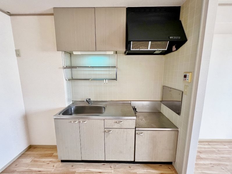 コンフォールⅠ番館  キッチン