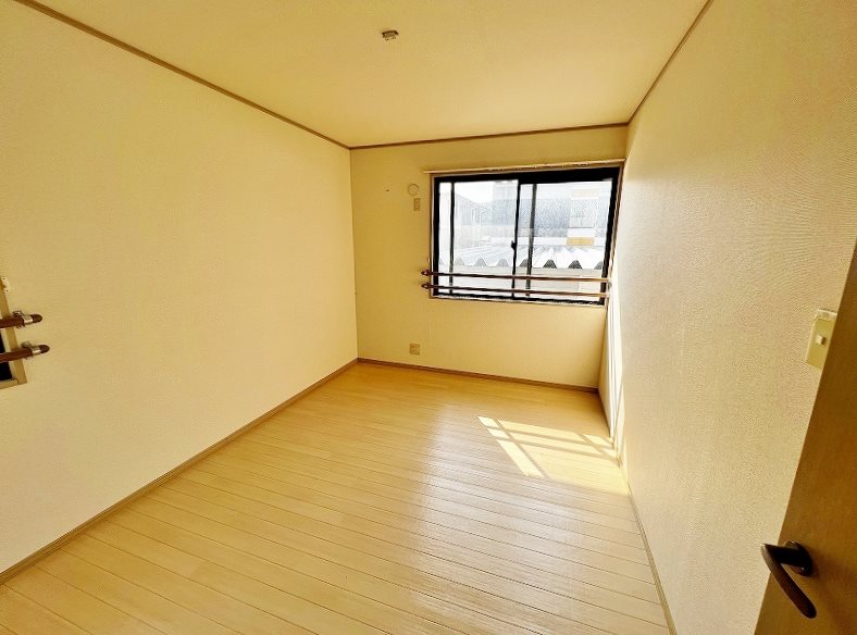 コンフォールⅠ番館  ベッドルーム