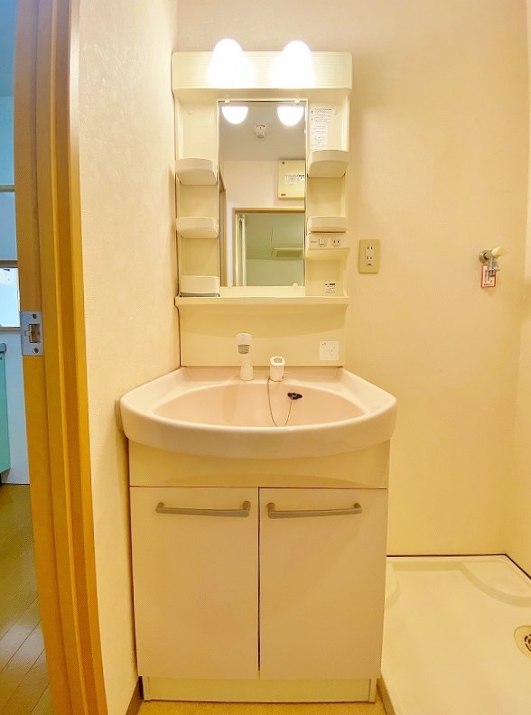 ミーナ清水  その他1