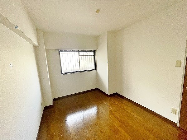 サンロイヤル幸 ベッドルーム