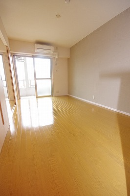 グランドコート時悠館  リビング