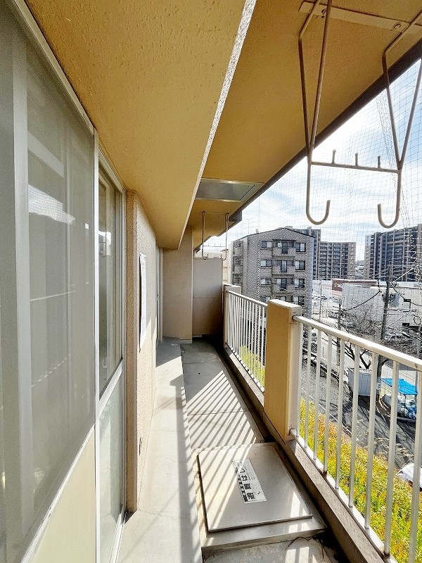 アネシス守恒 ベランダ