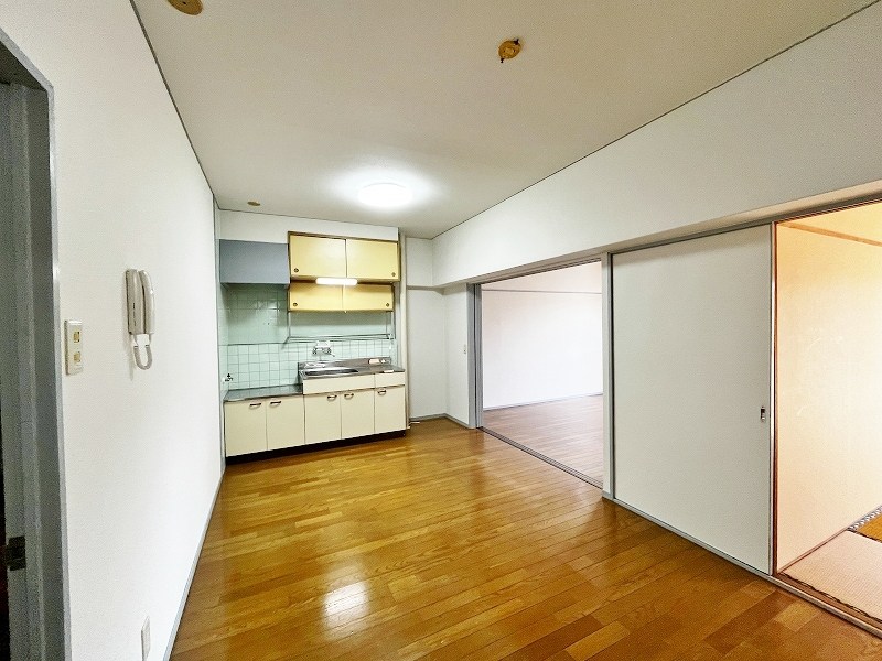 アネシス守恒 リビング