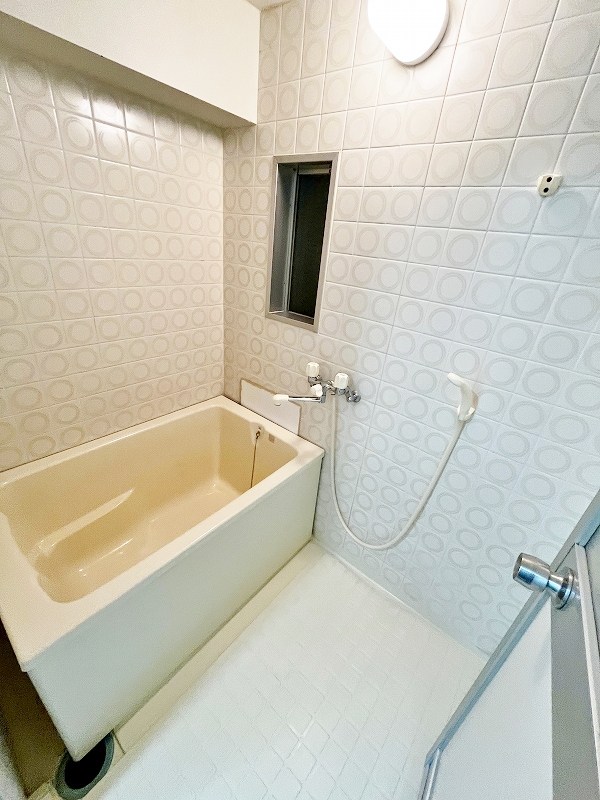 アネシス守恒 風呂画像