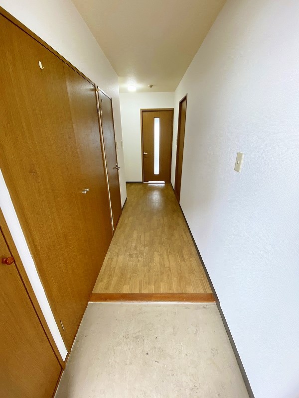 アブニール篠崎第二ビル 玄関