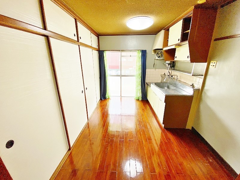 オベリスク常岡 リビング