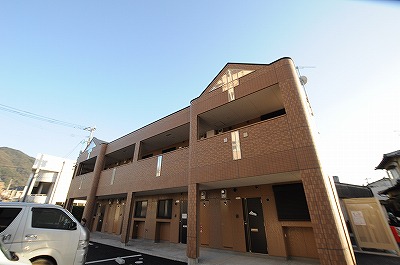 COUNTORY HOUSE YOSHIHO(カントリーハウスヨシホ)  201号室 外観