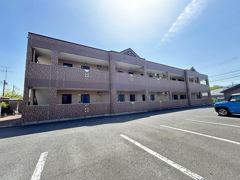 リバーサイド塚田 206号室 外観