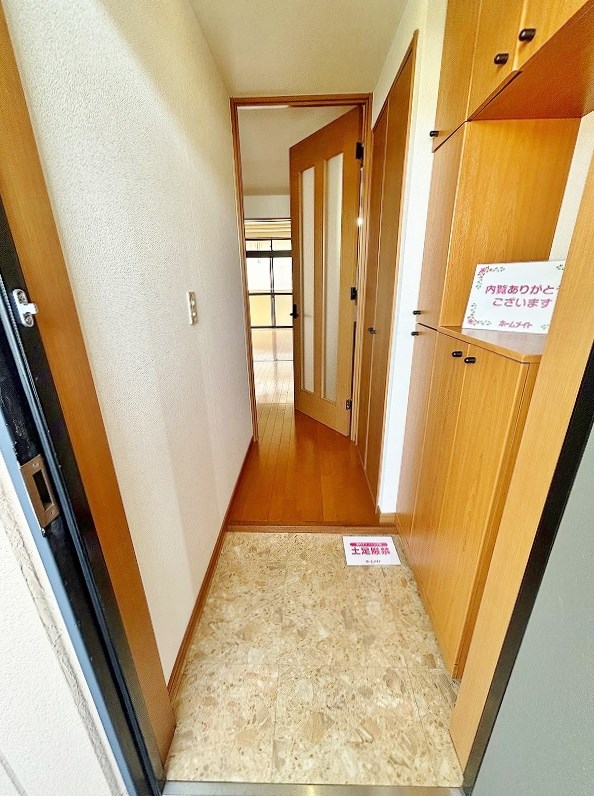 リバーサイド塚田 玄関