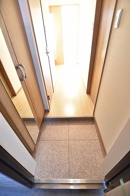 ラグーナ田原新町 玄関