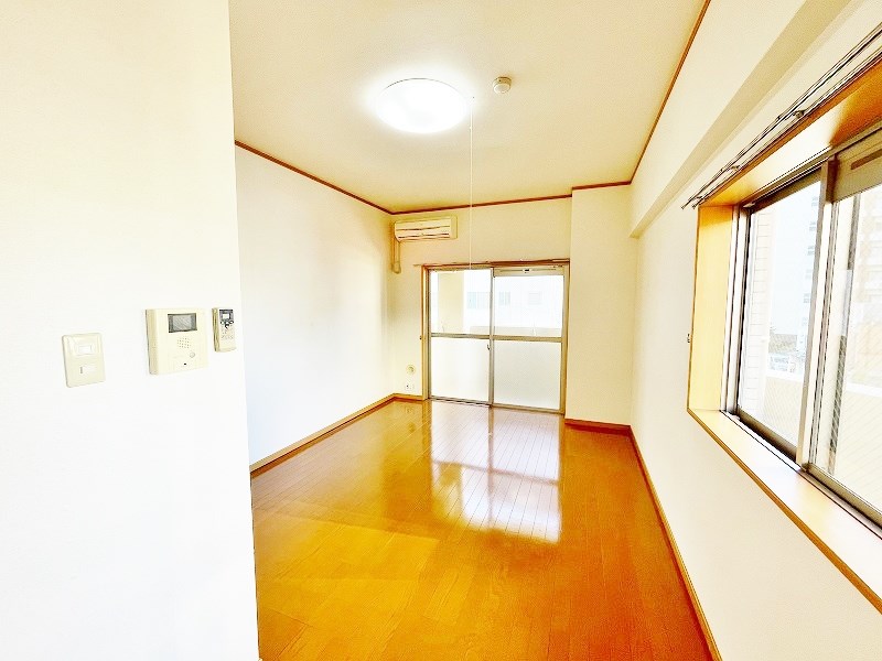 セトルイン鳳 リビング