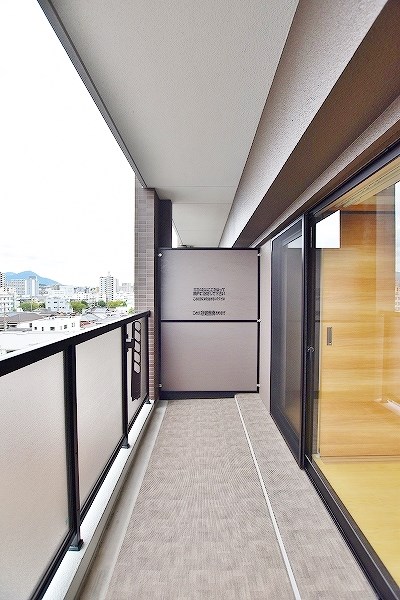 グランシャリオ三萩野 ベランダ