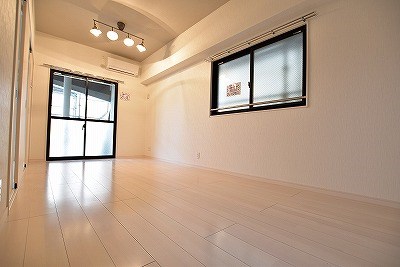 Ｖｏｌｕｍｅ５（ボリュームファイブ） リビング