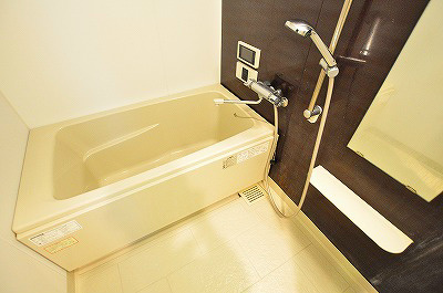 THE　SQUARE・Suite　Residence（ザ・スクエアスイートレジデンス） 風呂画像