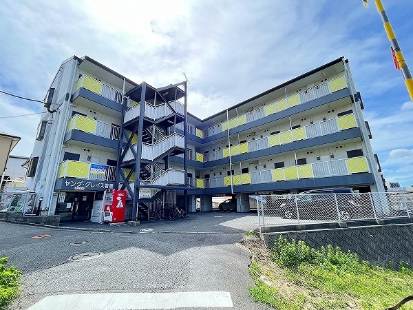 ヤンググレイス若園 408号室 外観
