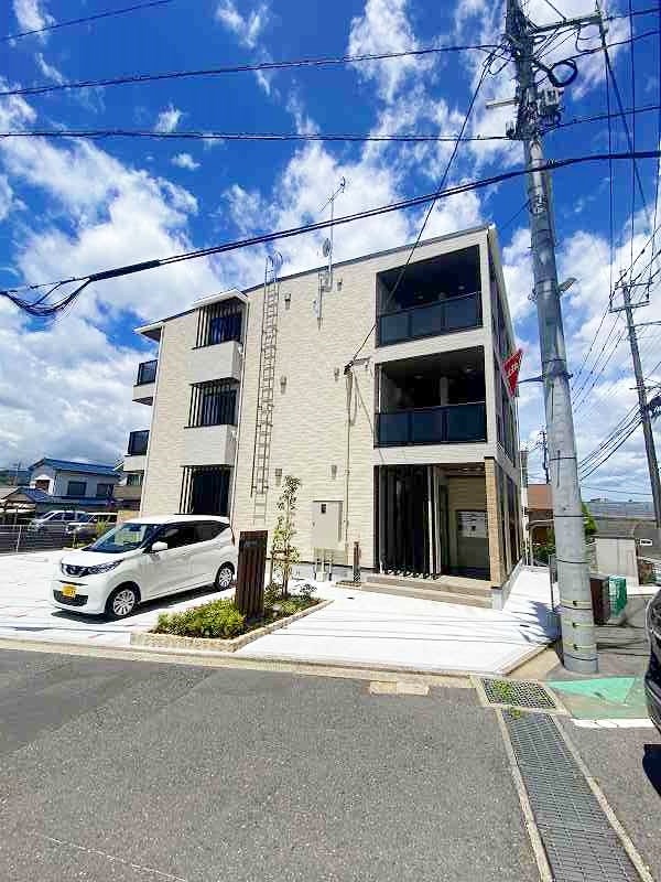 Ｈｉｌｌ　Ｓｉｄｅ（ヒルサイド） 301号室 外観