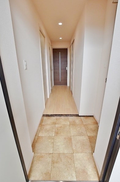 赤坂リプル  玄関