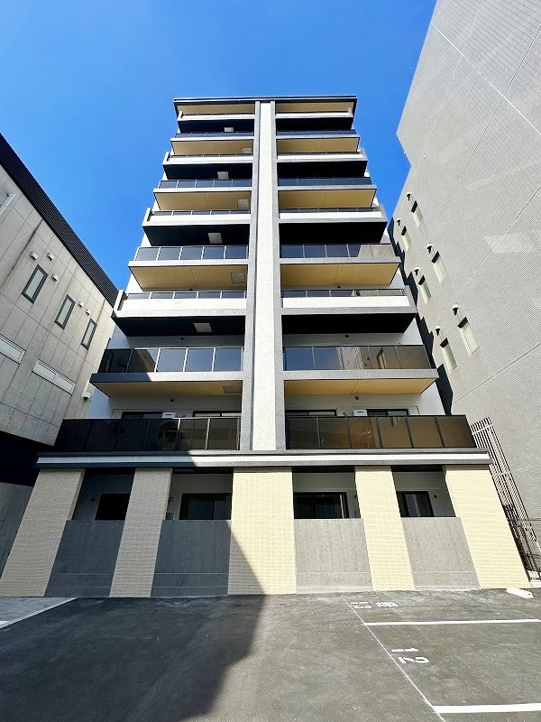 グランシャルール京町 1002号室 外観