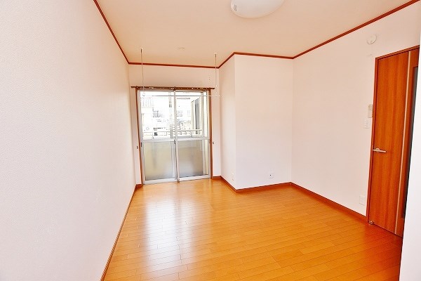 ナーセリーM ベッドルーム