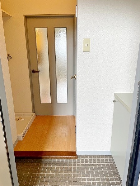 ベルガ中津口 玄関